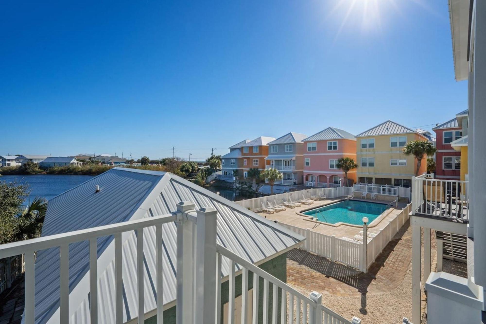 Modern House With Pool Access Near The Beach! Holiday home Panama City Beach